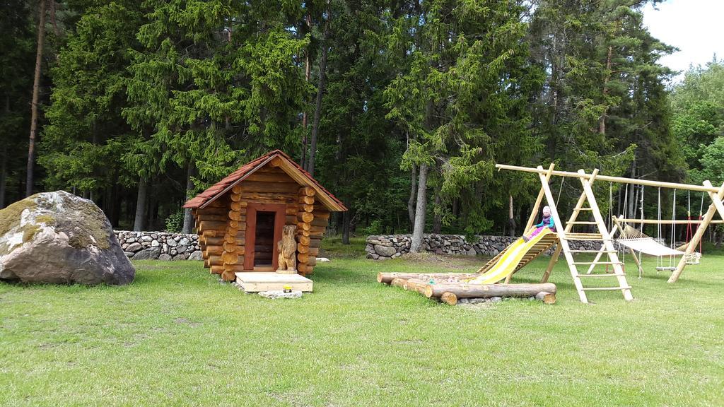 Maenniste Holiday Home Hiievalja Eksteriør bilde