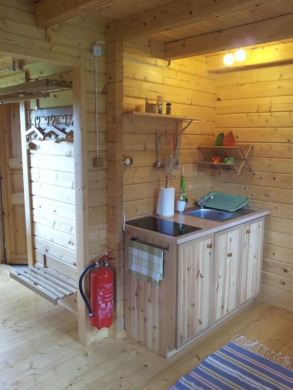 Maenniste Holiday Home Hiievalja Rom bilde