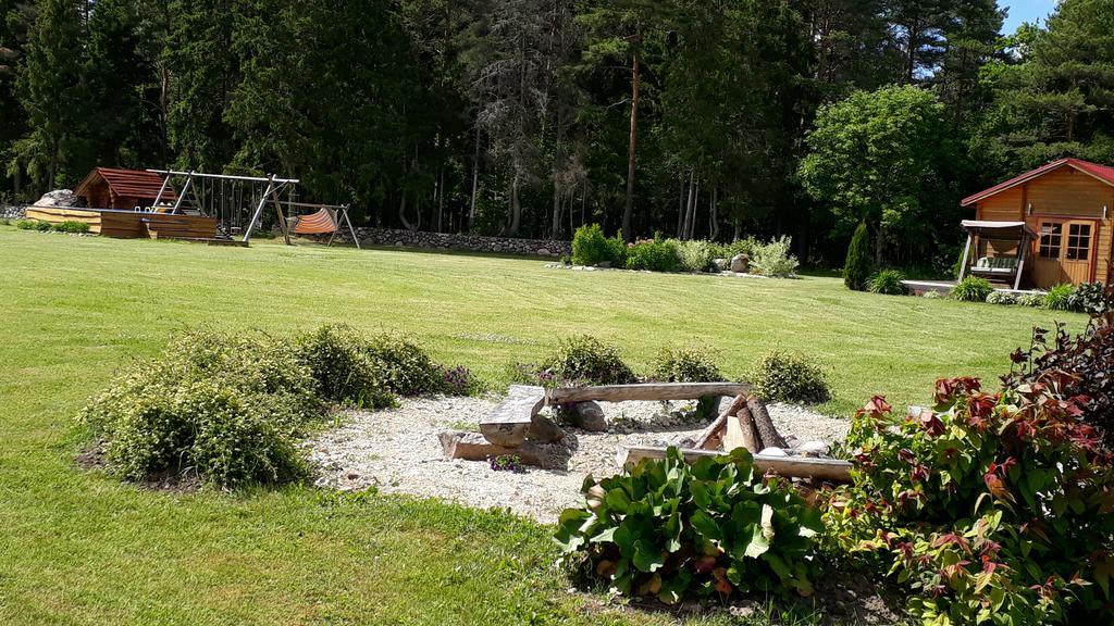 Maenniste Holiday Home Hiievalja Eksteriør bilde
